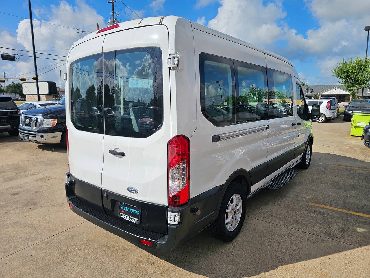 Used 2016 Ford Transit 350 XLT RWD image 5