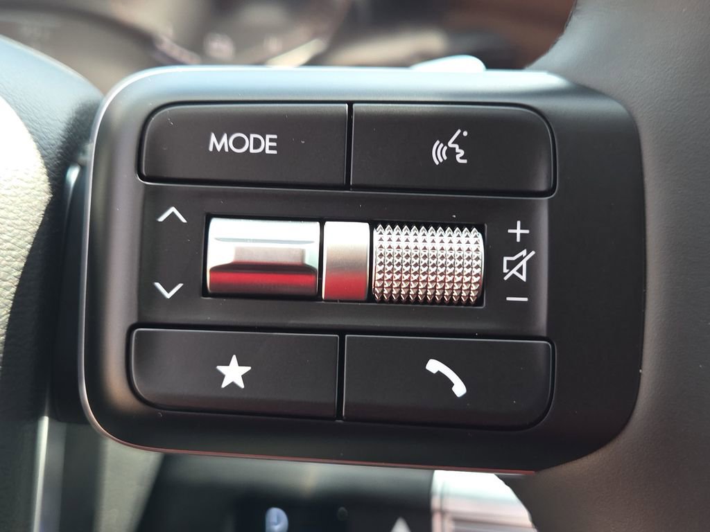 New 2026 Hyundai Santa Fe SE image 23