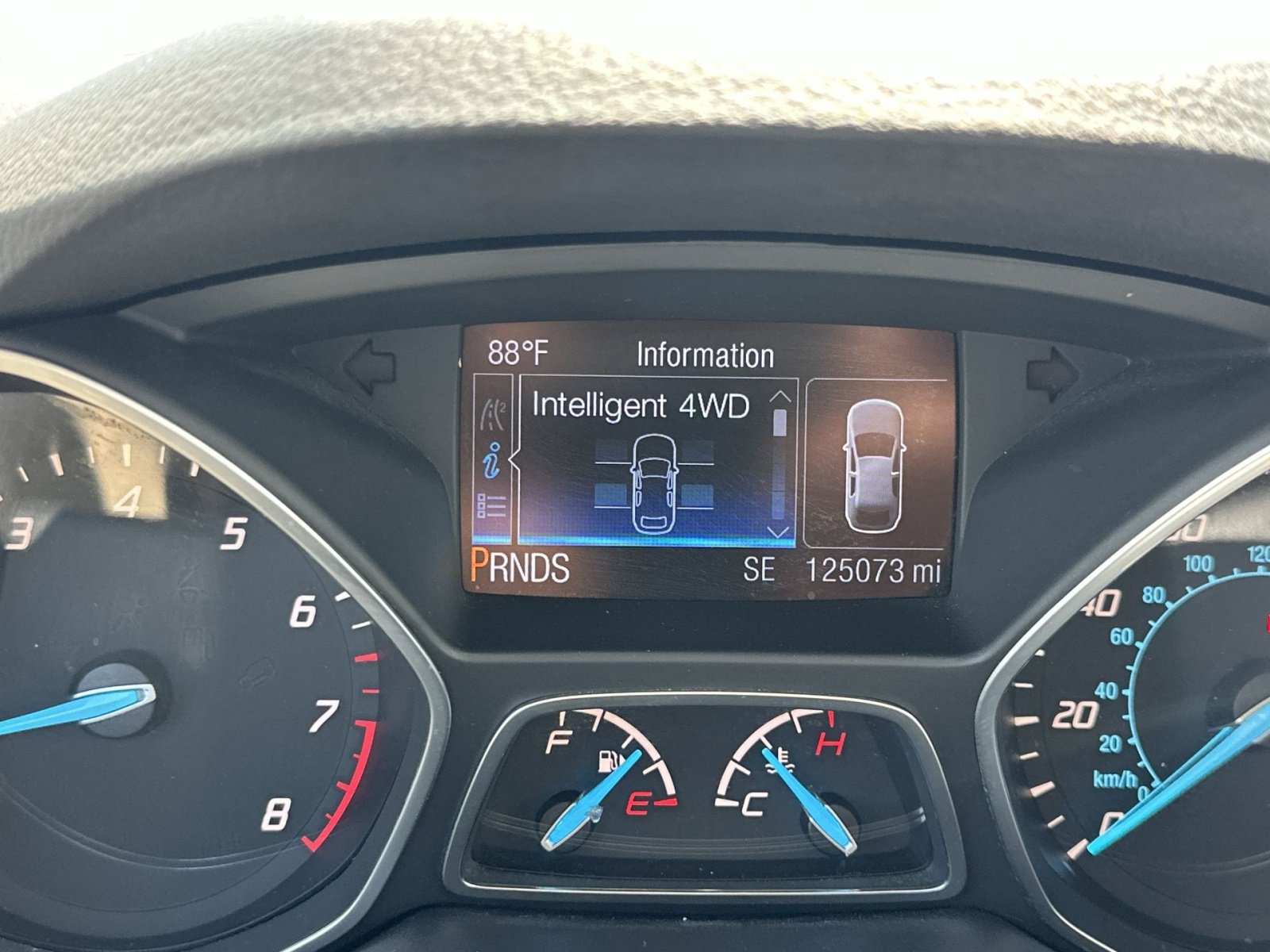 Used 2015 Ford Escape Titanium AWD/4WD image 25