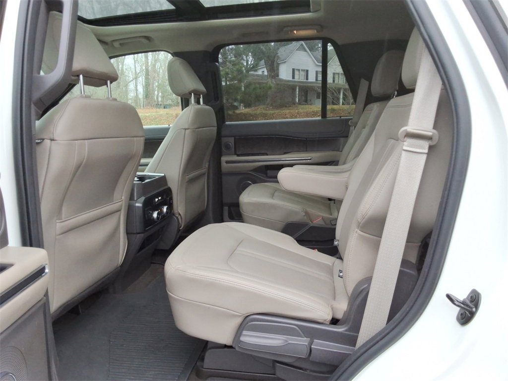 Used 2021 Ford Expedition Limited image 18