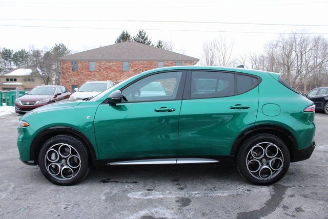 Used 2024 Alfa Romeo Tonale Ti image 5