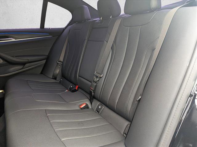 Certified 2023 BMW 530i w/ Premium Package image 19