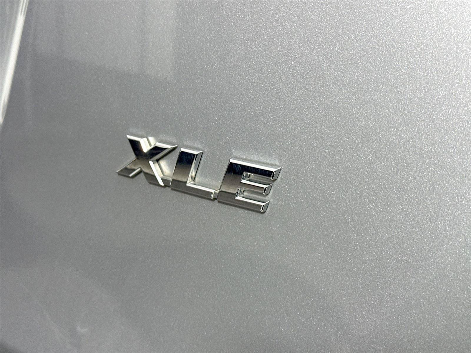 Used 2017 Toyota RAV4 XLE FWD image 13