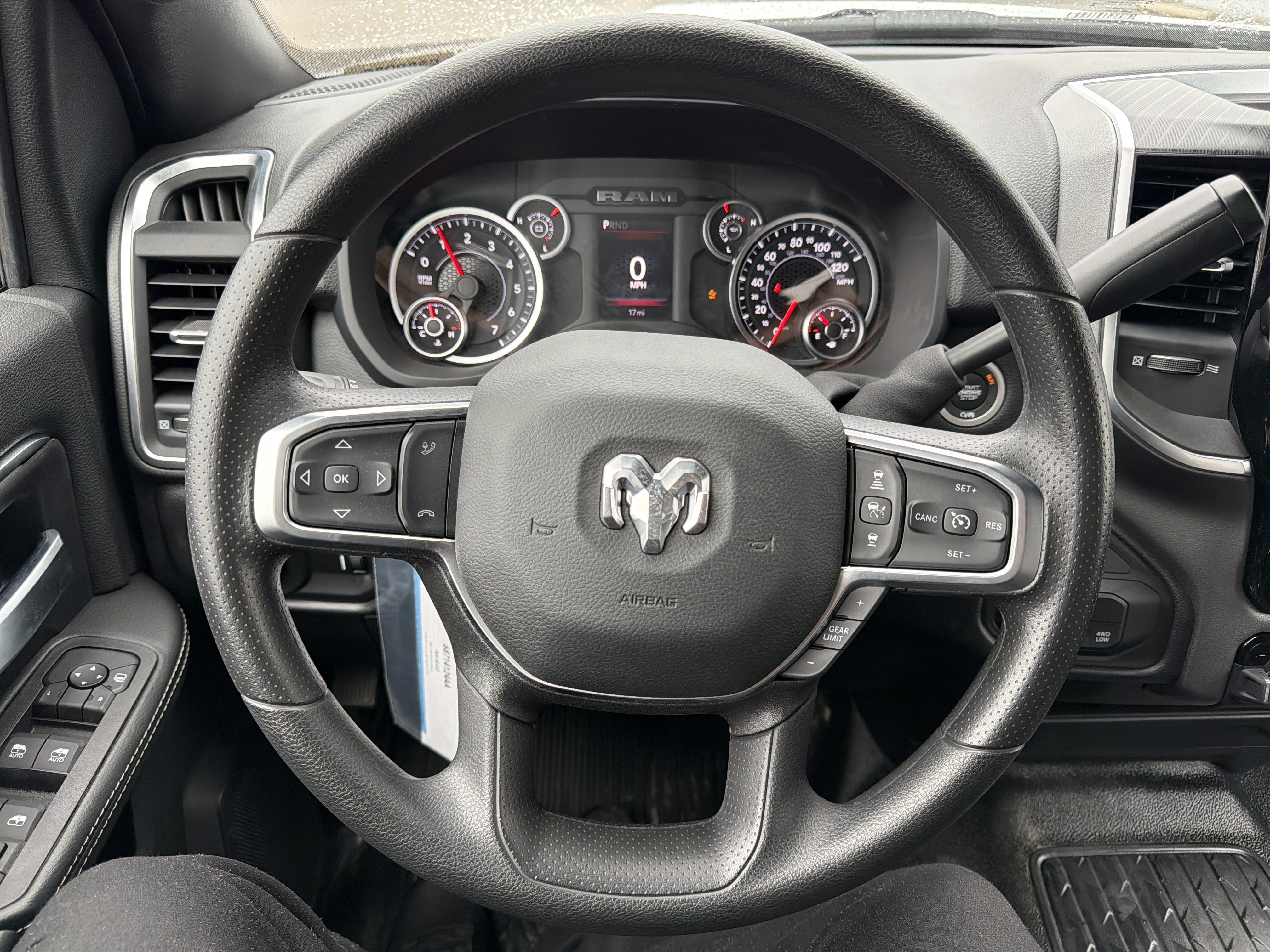 Used 2025 RAM 3500 Big Horn AWD/4WD image 18