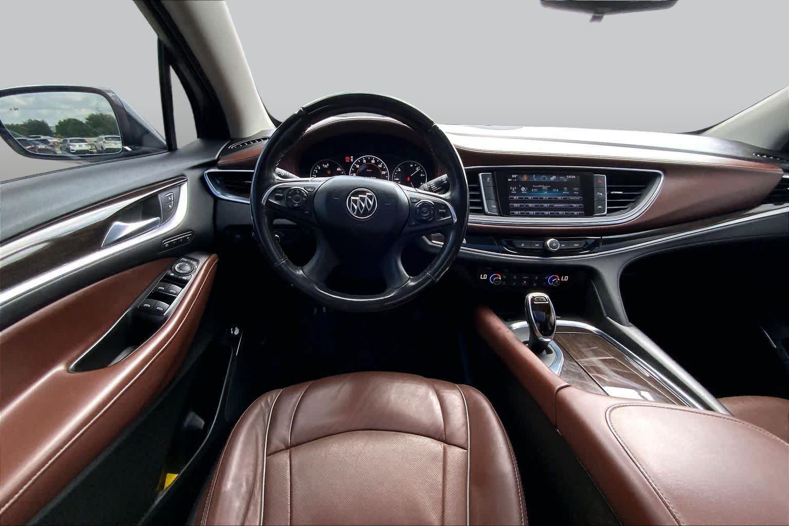 Certified 2018 Buick Enclave Avenir w/ Avenir Technology Package FWD image 6