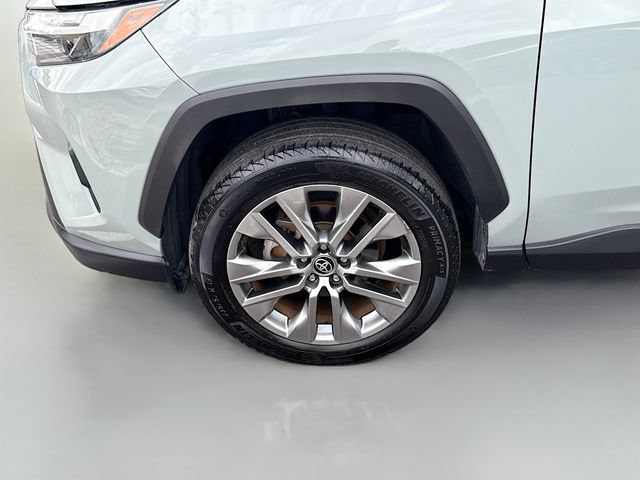Used 2023 Toyota RAV4 XLE Premium FWD image 28