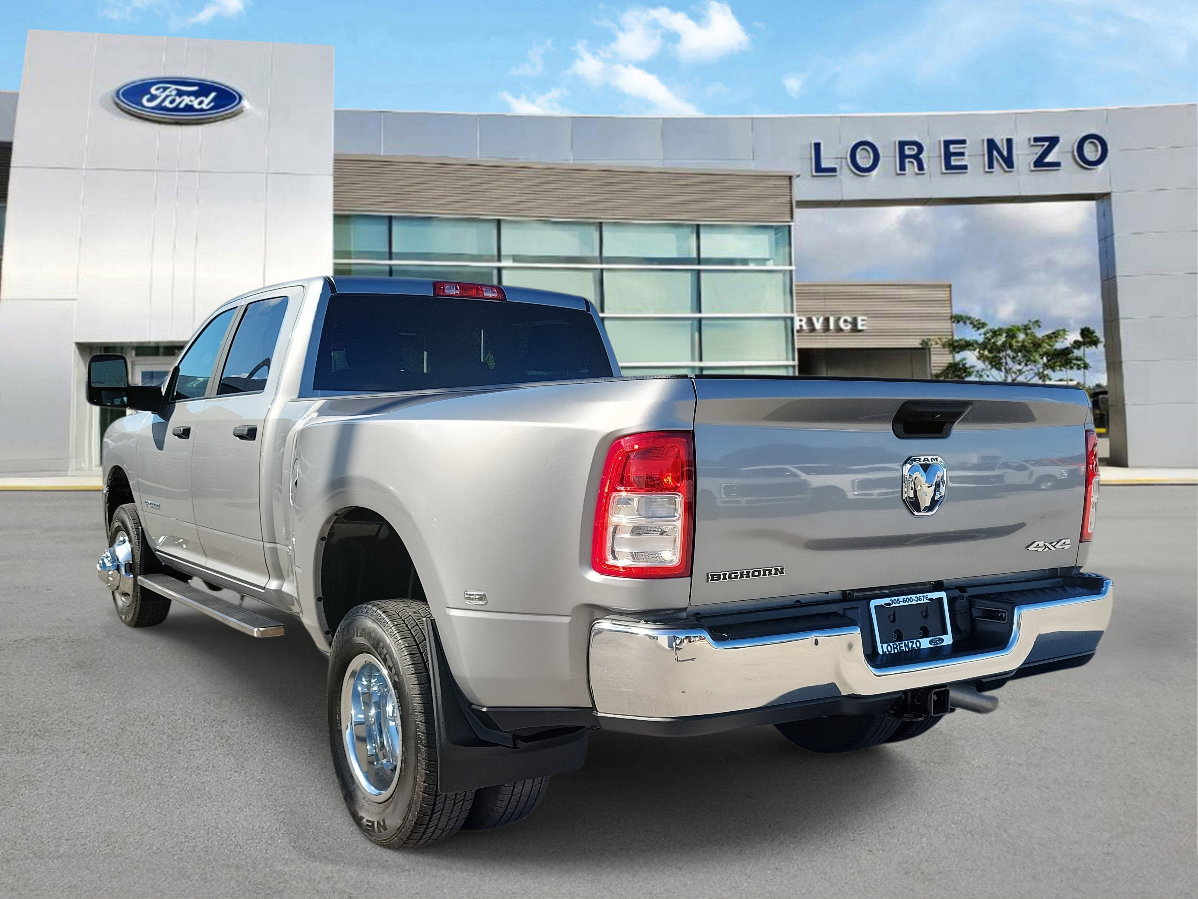 Used 2024 RAM 3500 Big Horn image 7