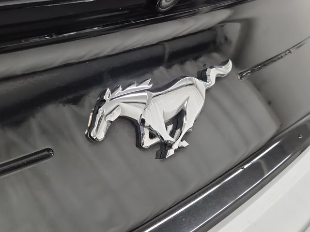 Used 2020 Ford Mustang Premium image 7