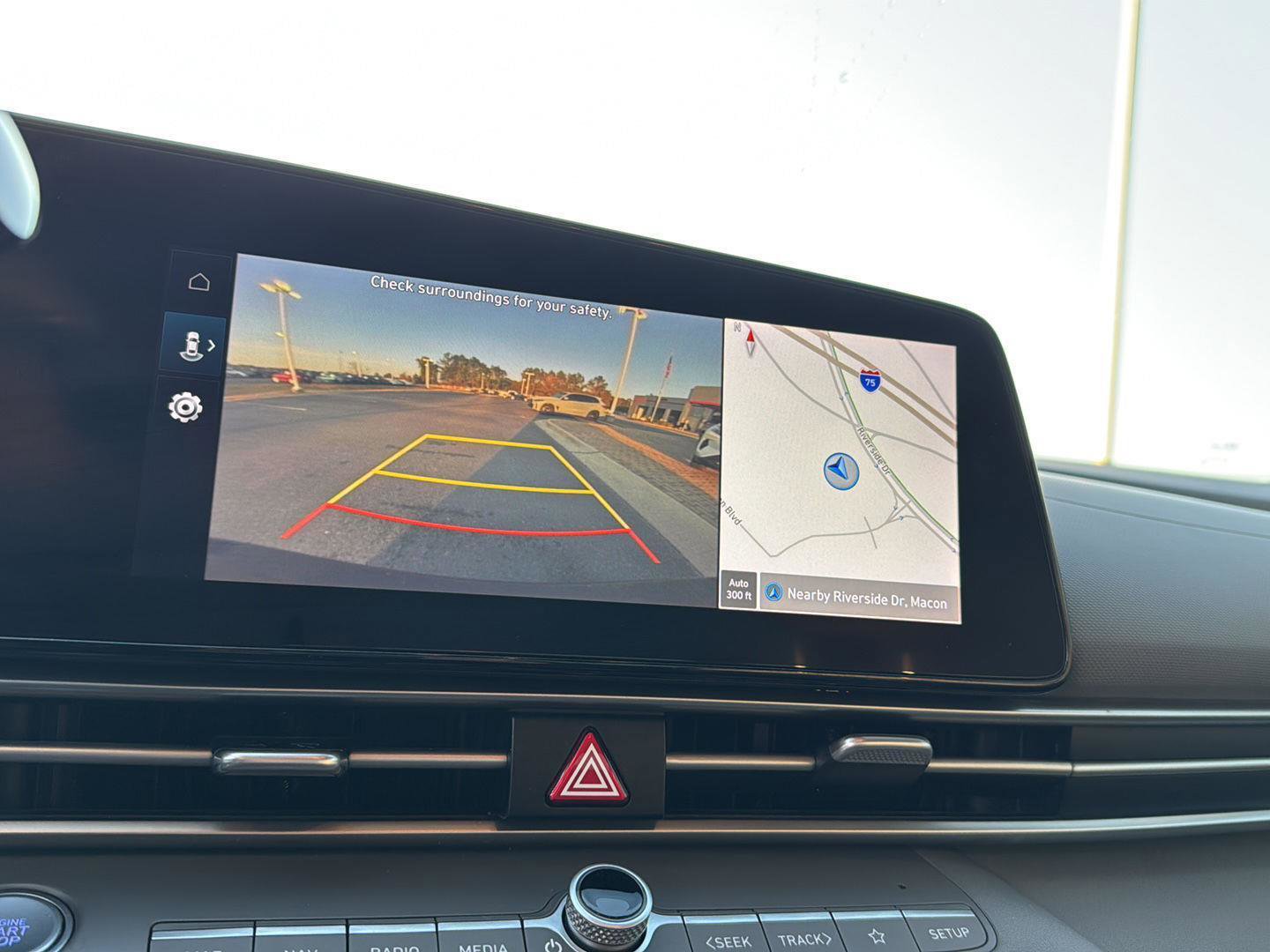 Used 2023 Hyundai Elantra SEL w/ Convenience Package image 24