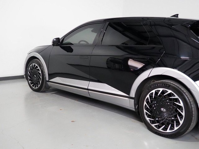 Used 2023 Hyundai Ioniq 5 Limited image 59