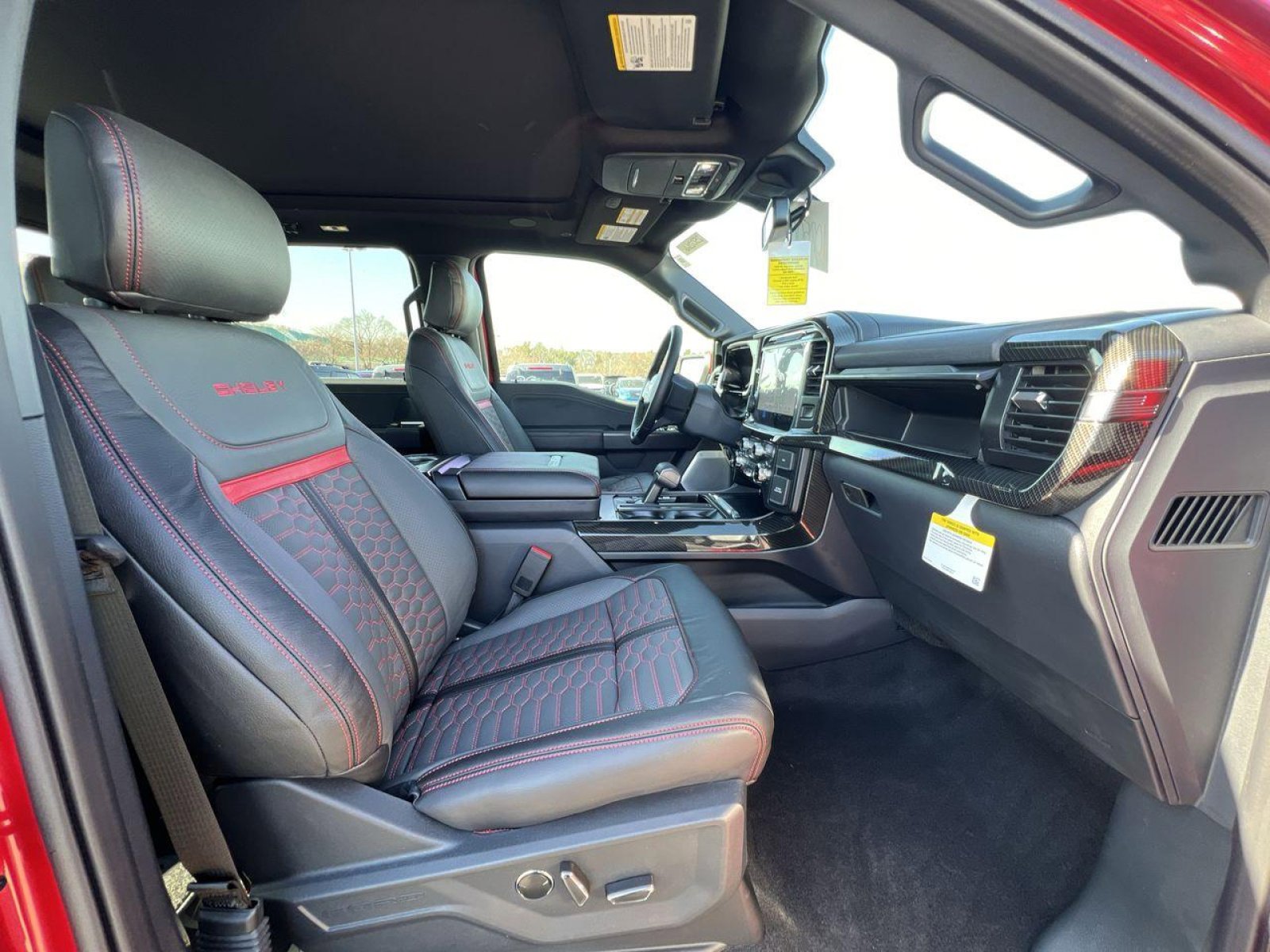 New 2025 Ford F150 Lariat w/ Equipment Group 502A High image 27