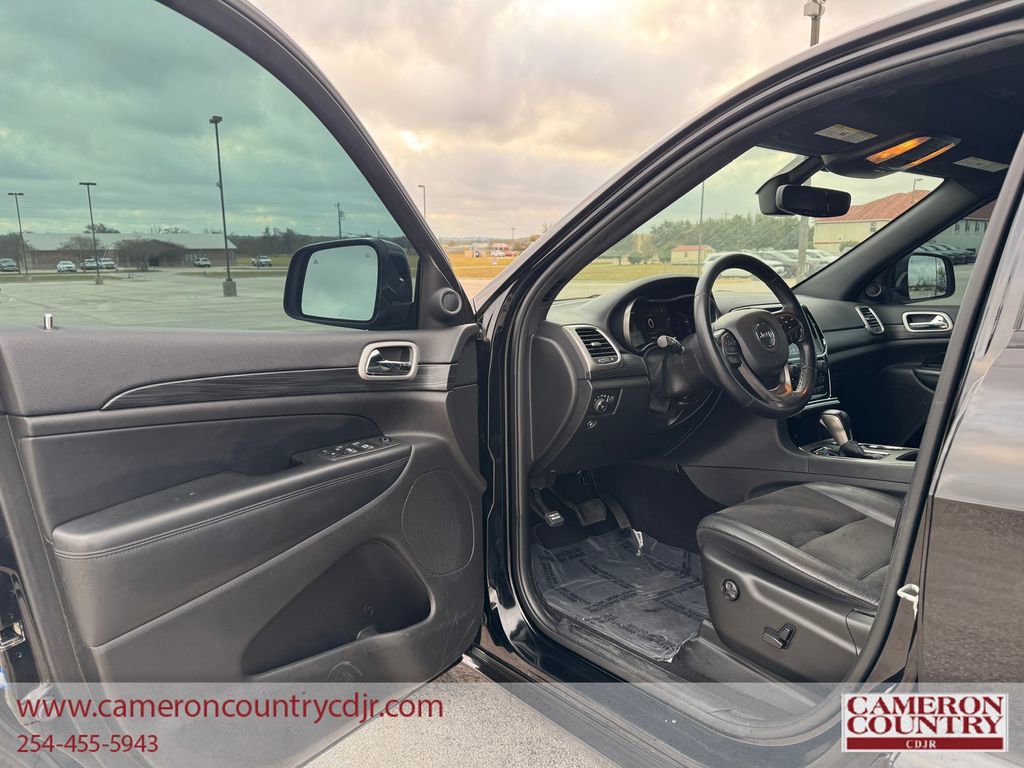 Used 2020 Jeep Grand Cherokee Altitude image 12
