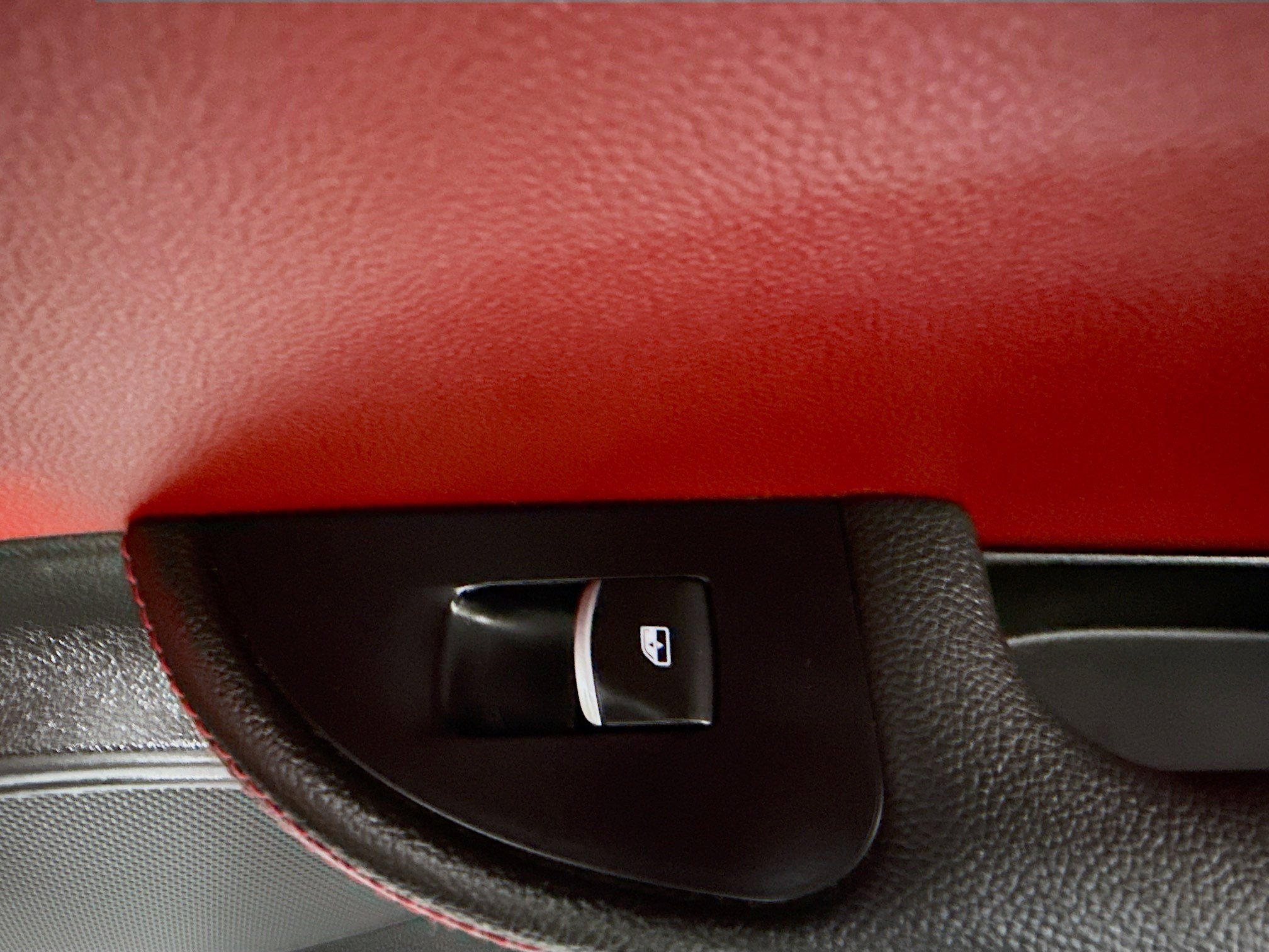 Used 2017 Alfa Romeo Giulia Base image 31