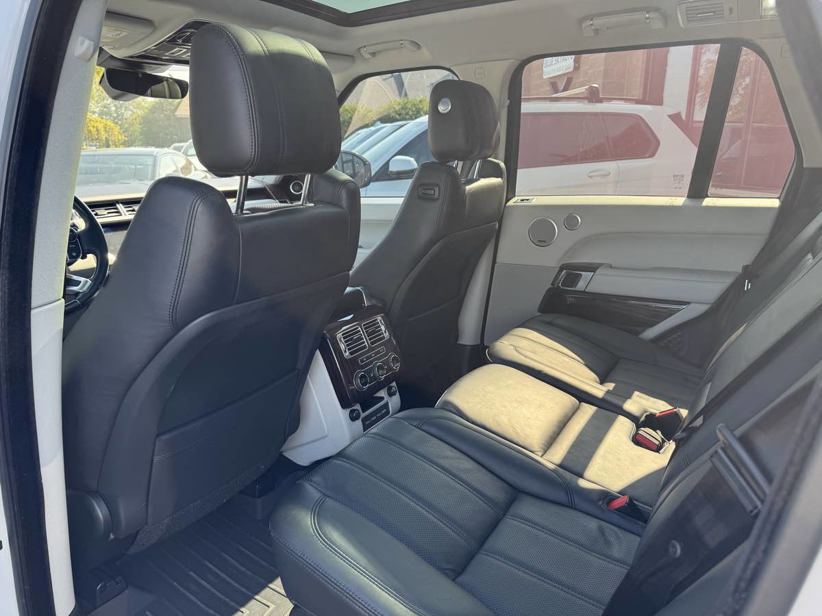 Used 2017 Land Rover Range Rover Supercharged image 52