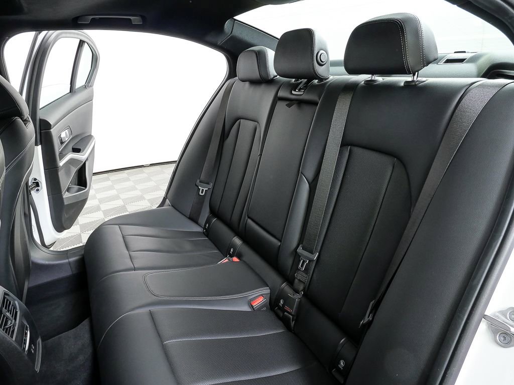 Used 2024 BMW 330i Sedan image 20