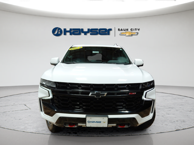 Certified 2024 Chevrolet Suburban Z71 w/ Luxury Package AWD/4WD image 2