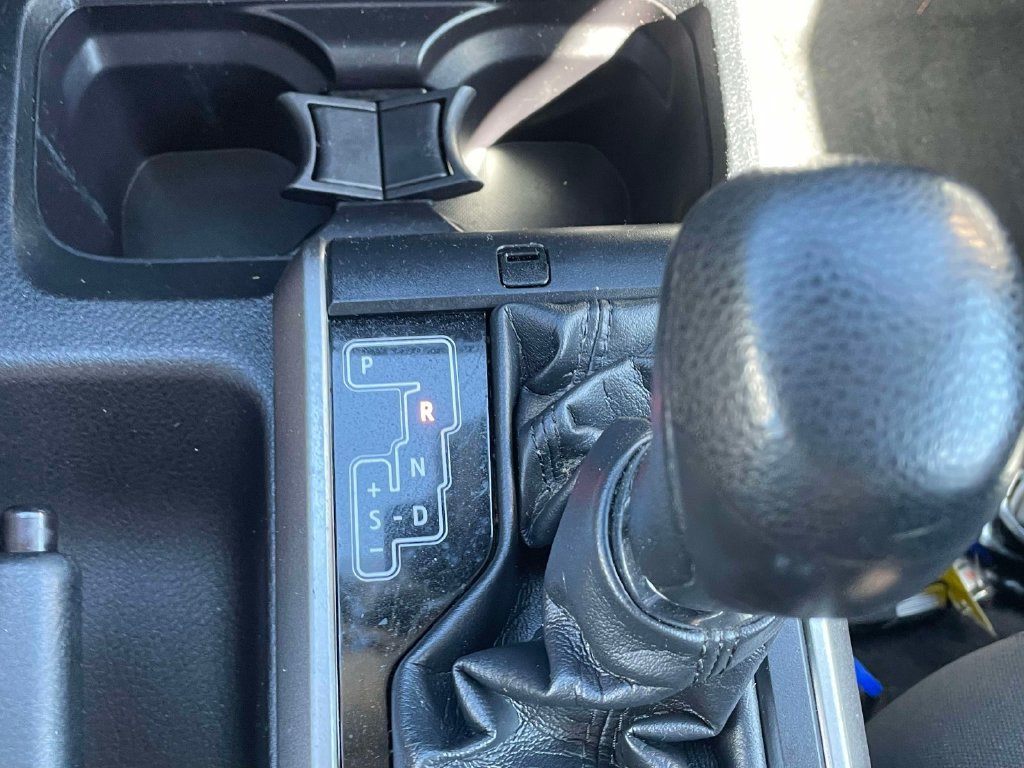 Used 2018 Toyota Tacoma SR5 RWD image 29