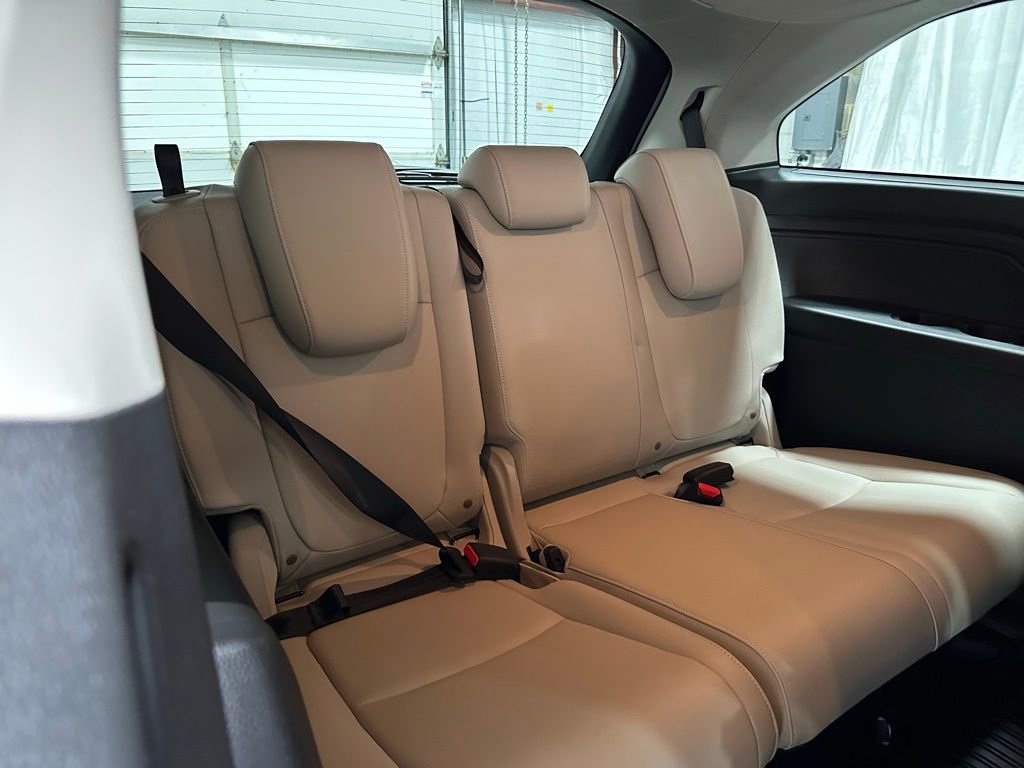 Used 2025 Honda Odyssey EX-L image 58