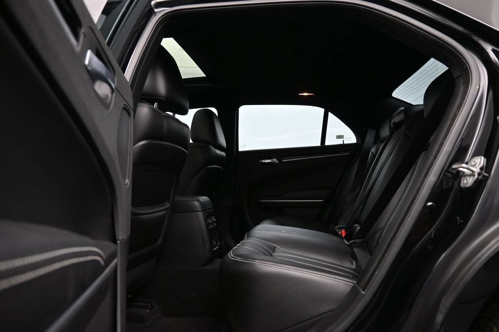 Used 2022 Chrysler 300 S RWD image 26