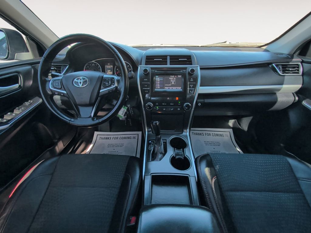 Used 2015 Toyota Camry SE FWD image 7