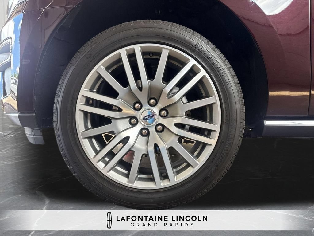 Used 2024 Ford Expedition Limited AWD/4WD image 34