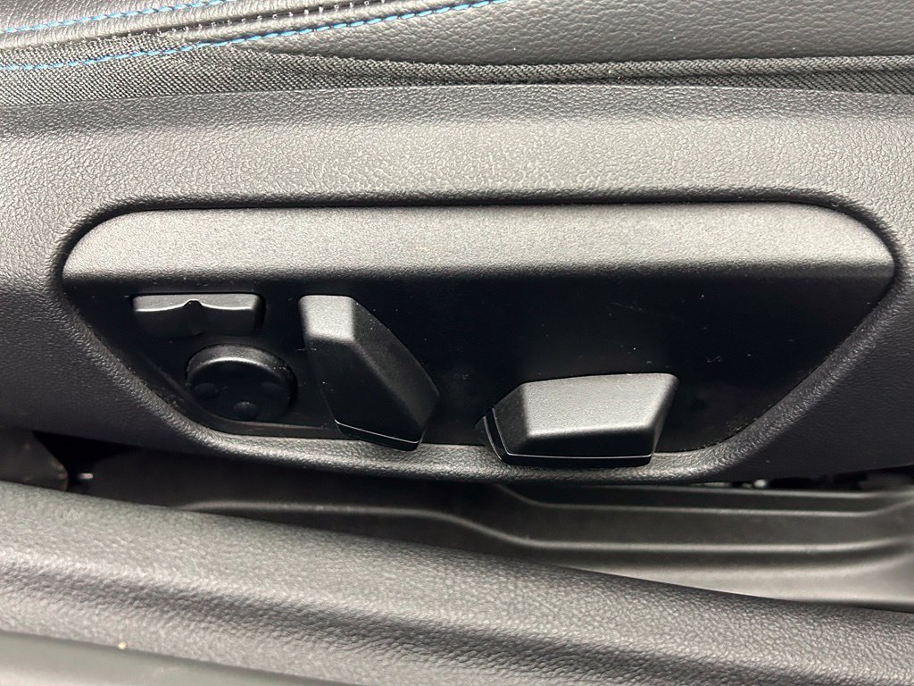 Used 2020 BMW Z4 M40i w/ Premium Package RWD image 18