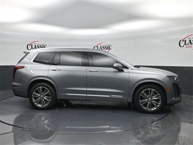 Used 2025 Cadillac XT6 Premium Luxury image 6