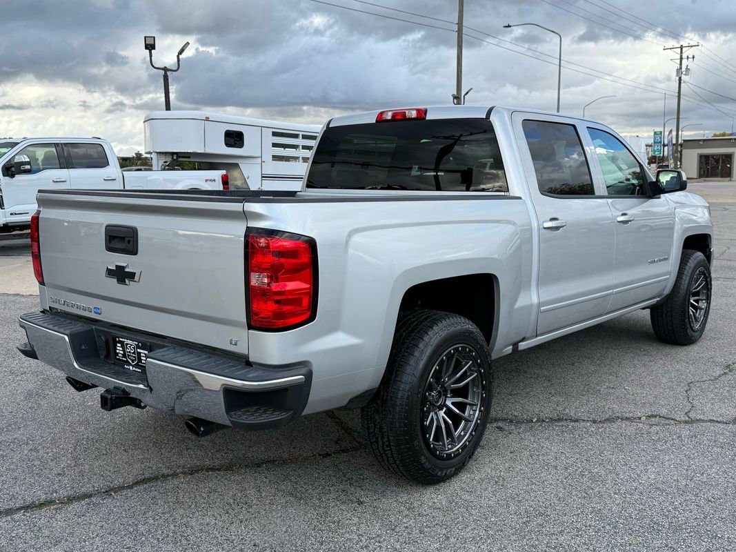 Used 2017 Chevrolet Silverado 1500 LT w/ LT Eassist Package AWD/4WD image 6