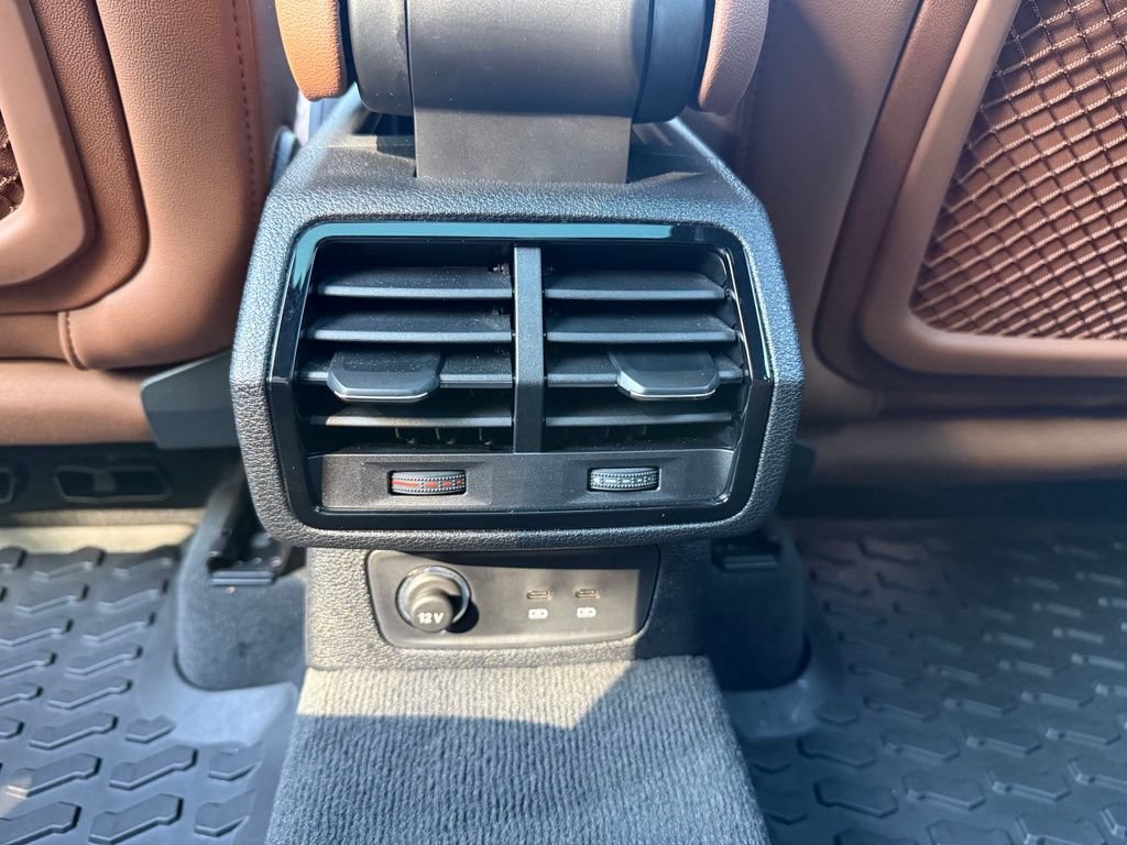 Used 2023 Audi Q3 2.0T Premium w/ Convenience Package AWD/4WD image 22