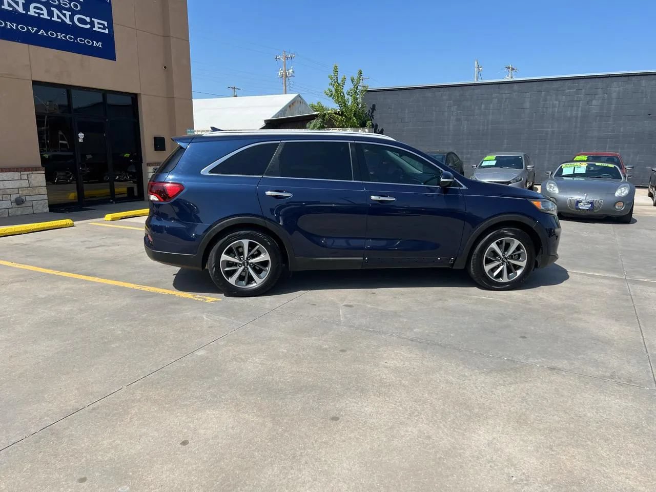 Used 2019 Kia Sorento EX FWD image 11