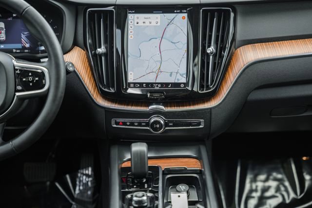 Used 2024 Volvo XC60 B5 Plus w/ Protection Package Premier AWD/4WD image 22