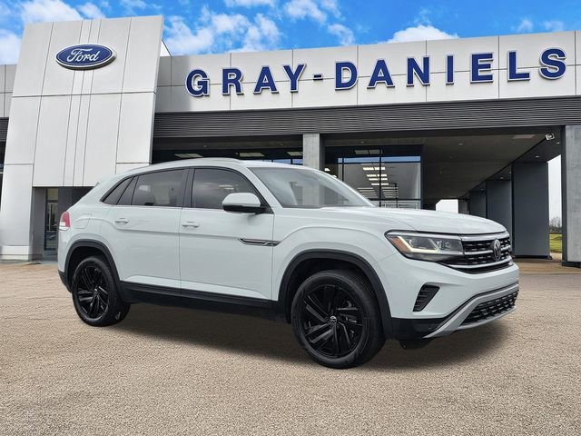 Used 2023 Volkswagen Atlas Cross Sport SE w/ Black Wheel Package