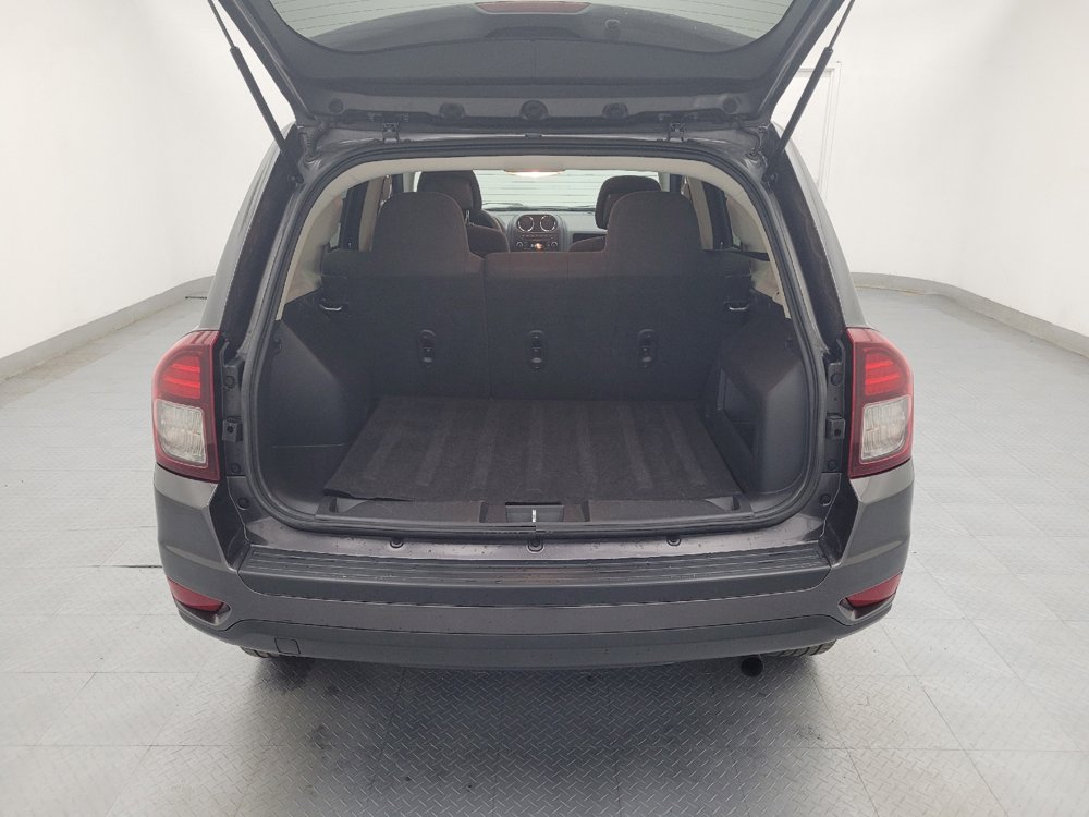 Used 2016 Jeep Compass Sport w/ Power Value Group image 29