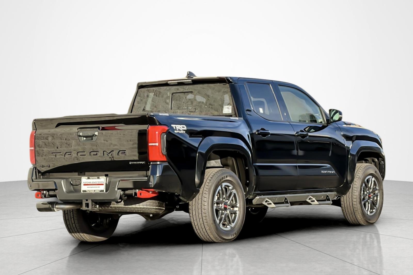 Used 2025 Toyota Tacoma TRD Sport image 5