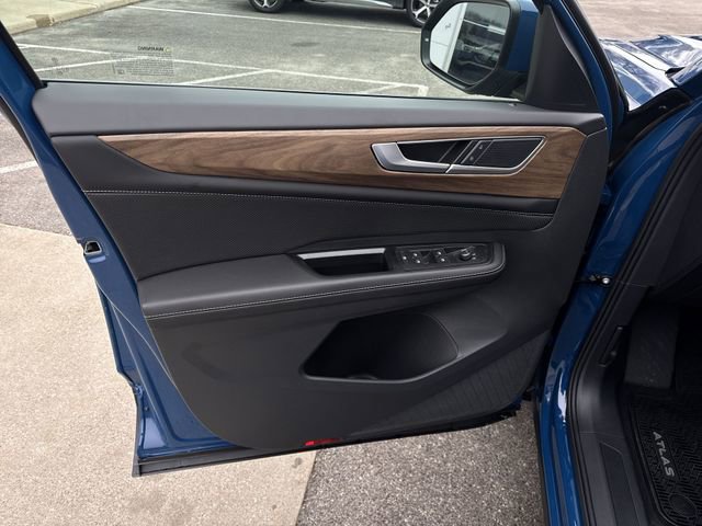 New 2026 Volkswagen Atlas SE image 22