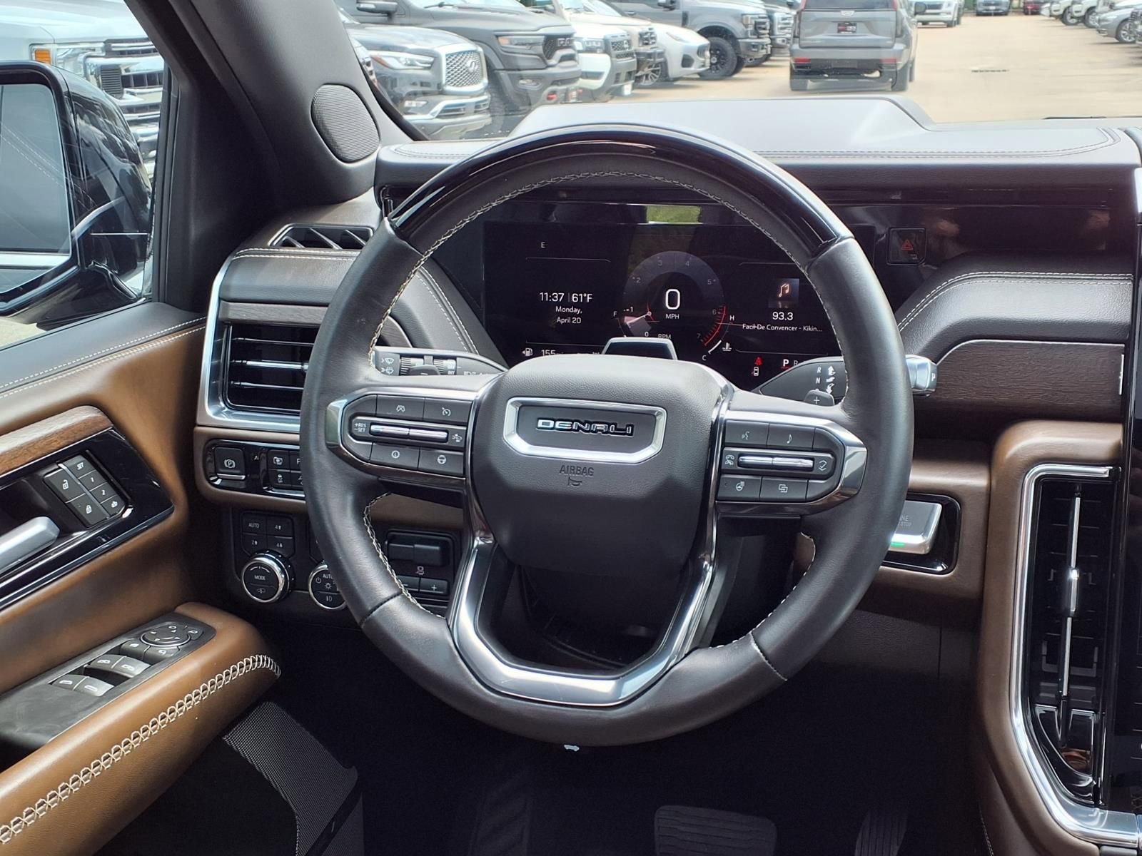 Used 2025 GMC Yukon XL Denali Ultimate image 16