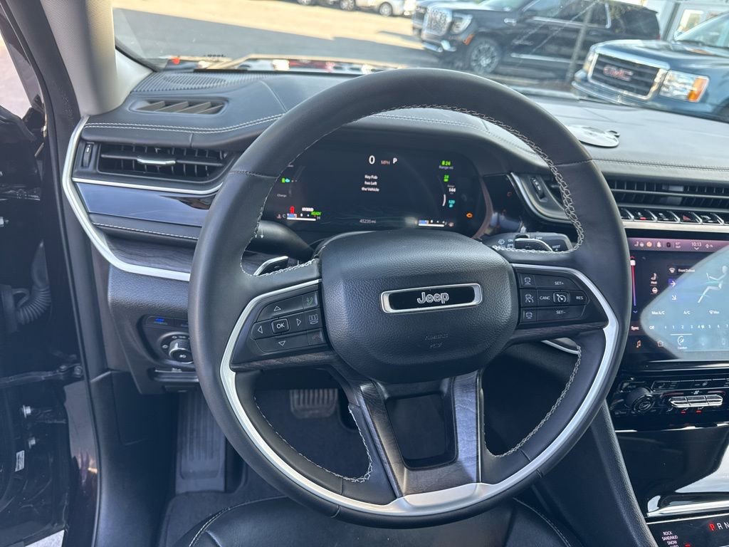 Used 2022 Jeep Grand Cherokee Limited 4xe image 13