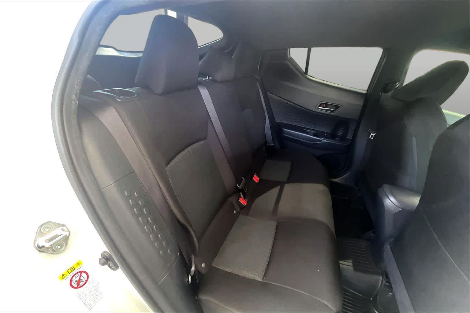 Used 2019 Toyota C-HR LE FWD image 20
