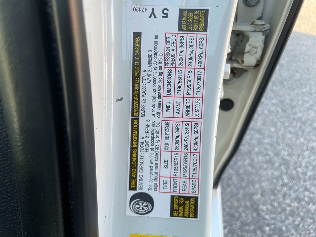 Used 2018 Toyota Prius Three image 32