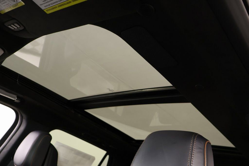 New 2025 Lincoln Navigator Black Label image 17