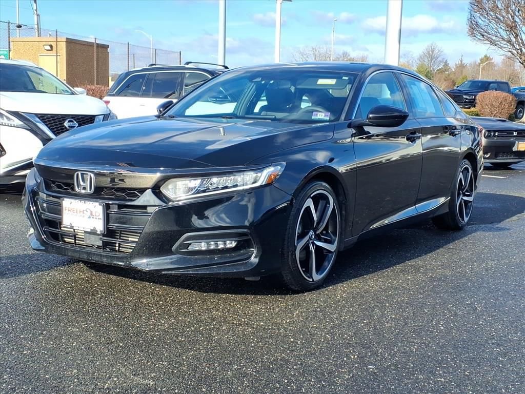 Used 2018 Honda Accord Sport image 3