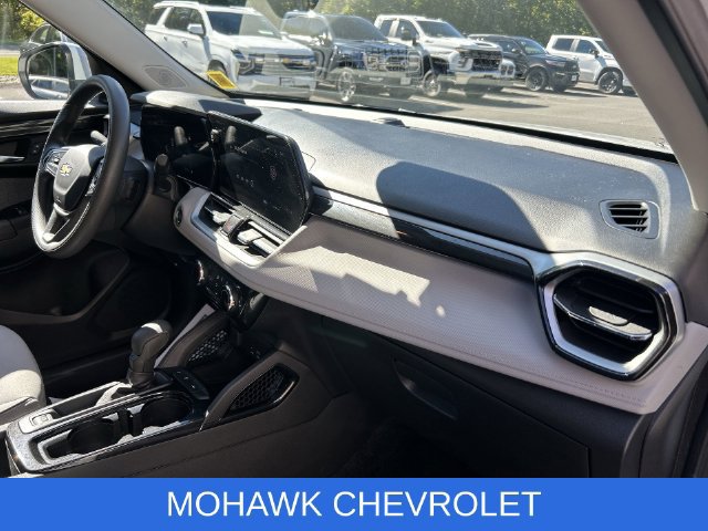 Used 2024 Chevrolet TrailBlazer LT FWD image 27