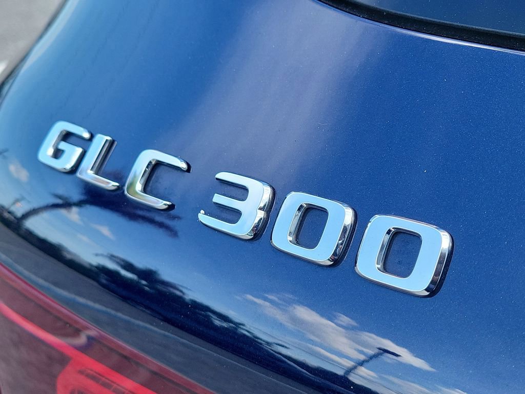 Used 2022 Mercedes-Benz GLC 300 image 10