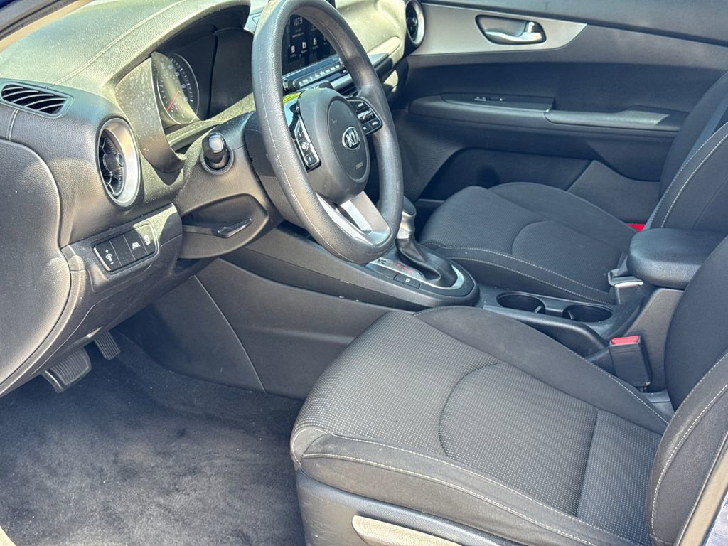 Used 2020 Kia Forte LXS FWD image 9