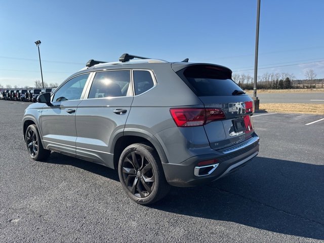 Used 2022 Volkswagen Taos SE image 10