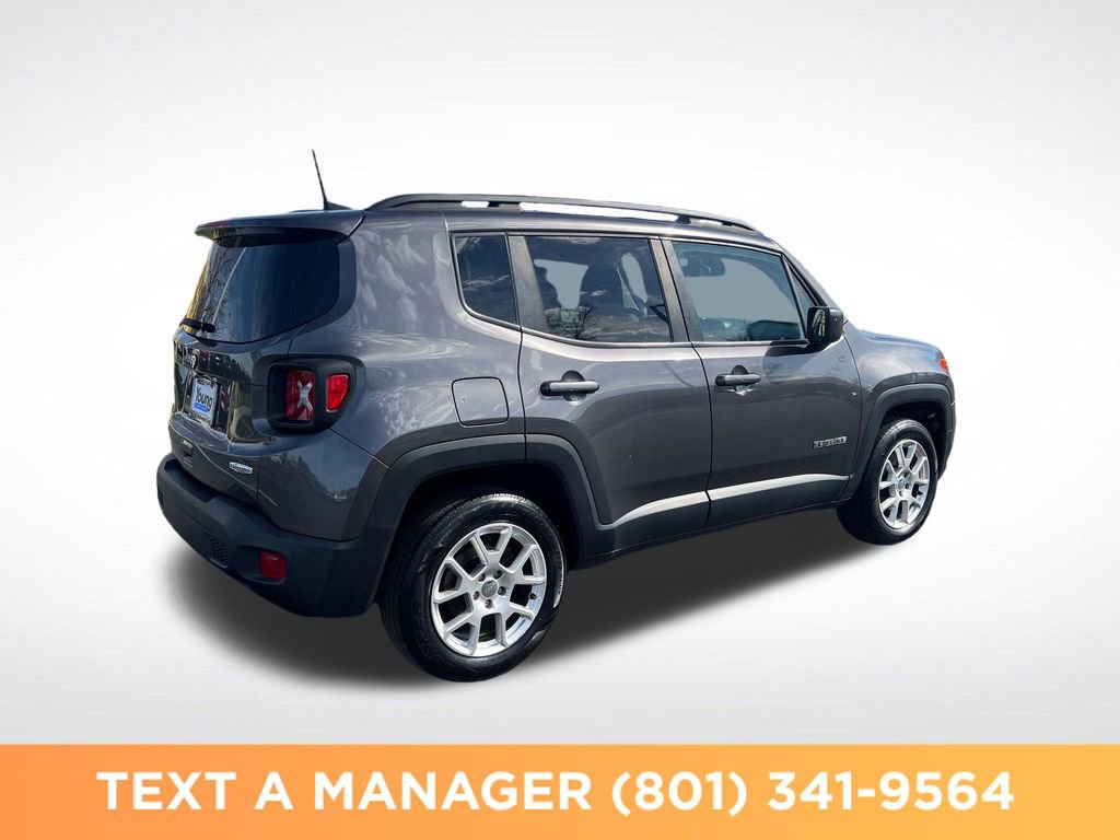 Used 2019 Jeep Renegade Latitude w/ Cold Weather Group image 5