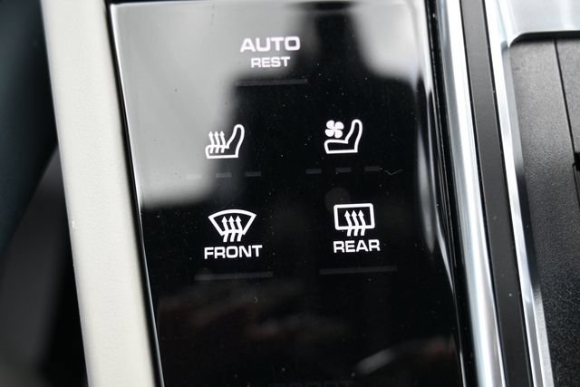 Used 2021 Porsche Cayenne Turbo S AWD/4WD image 31
