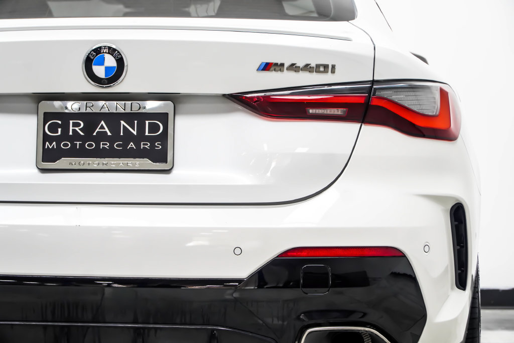 Used 2023 BMW M440i Coupe w/ Premium Package RWD image 16