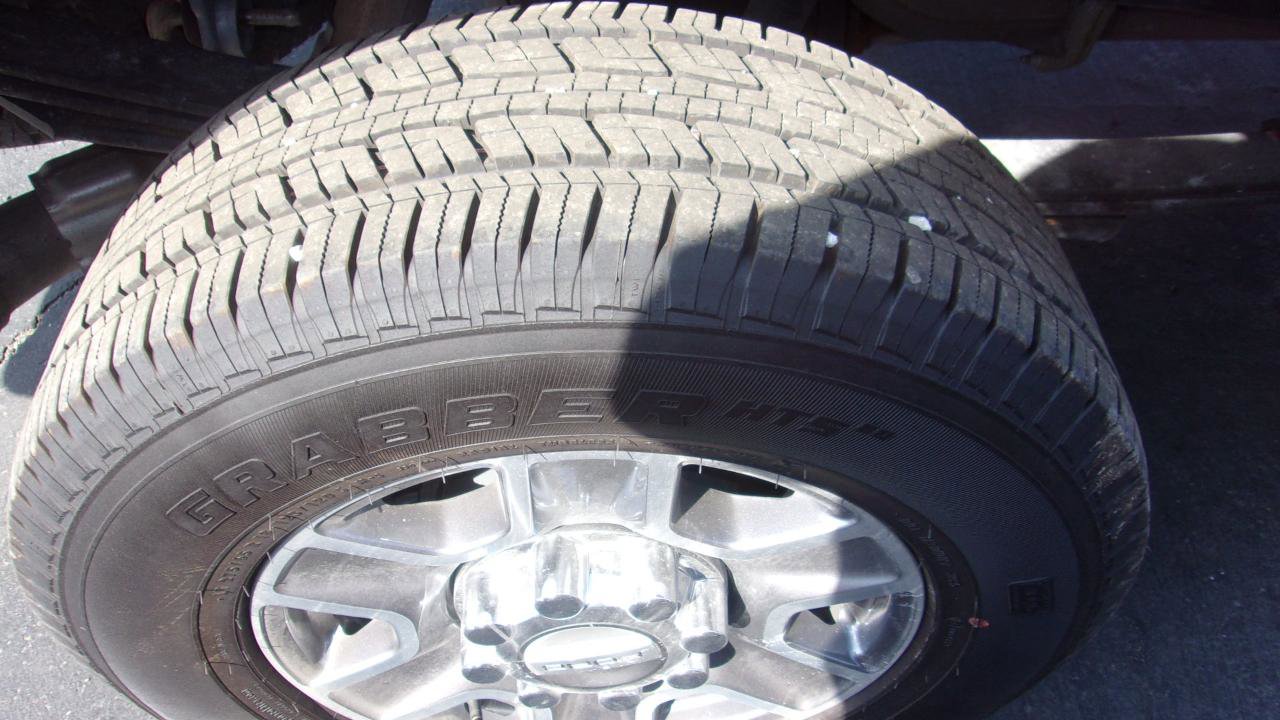 Used 2025 Ford F250 Lariat w/ Lariat Ultimate Package image 7