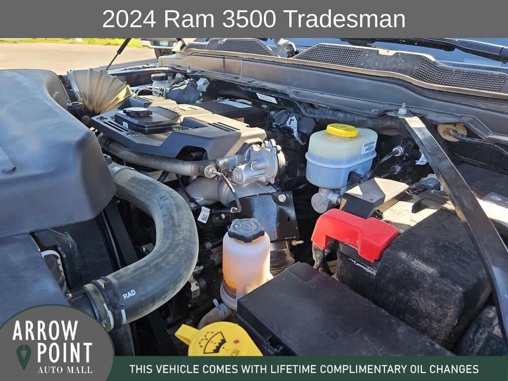 Used 2024 RAM 3500 Tradesman w/ Chrome Appearance Group image 14